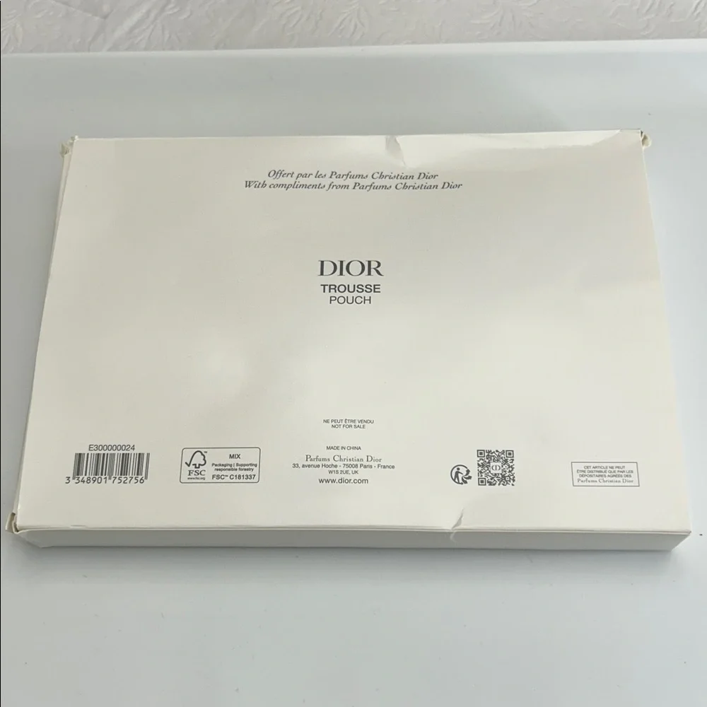 Christian Dior Beauty Pink Nylon Clutch NEW - Picture 9 of 9